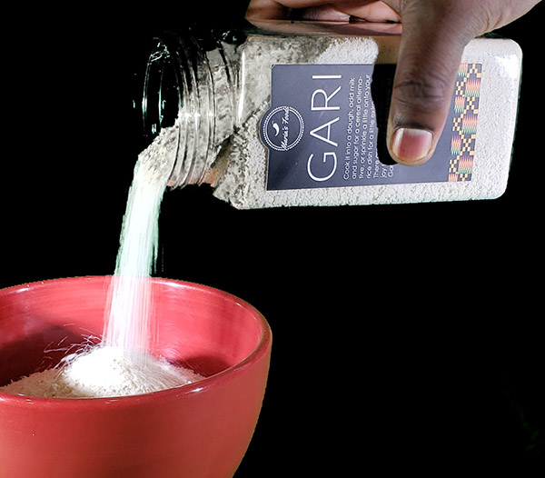 gari-pouring-600×526